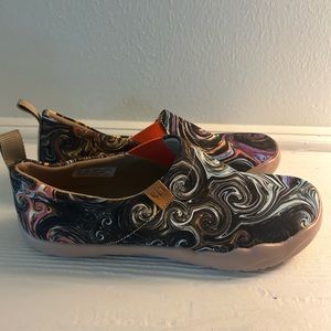 Starry Night walking shoes, NWOT